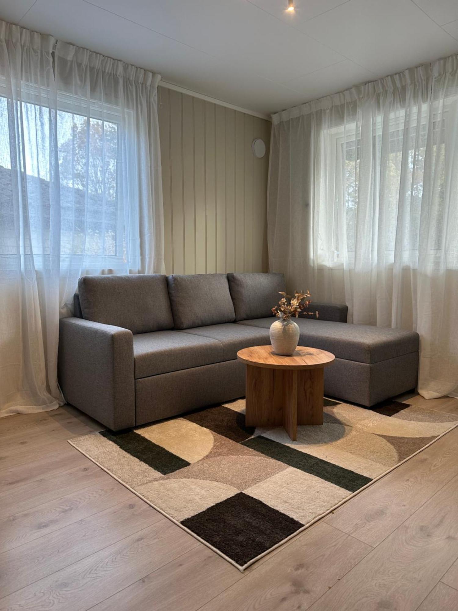 Lys Rent Og Trivelig Hybelleilighet Kristiansand Eksteriør billede
